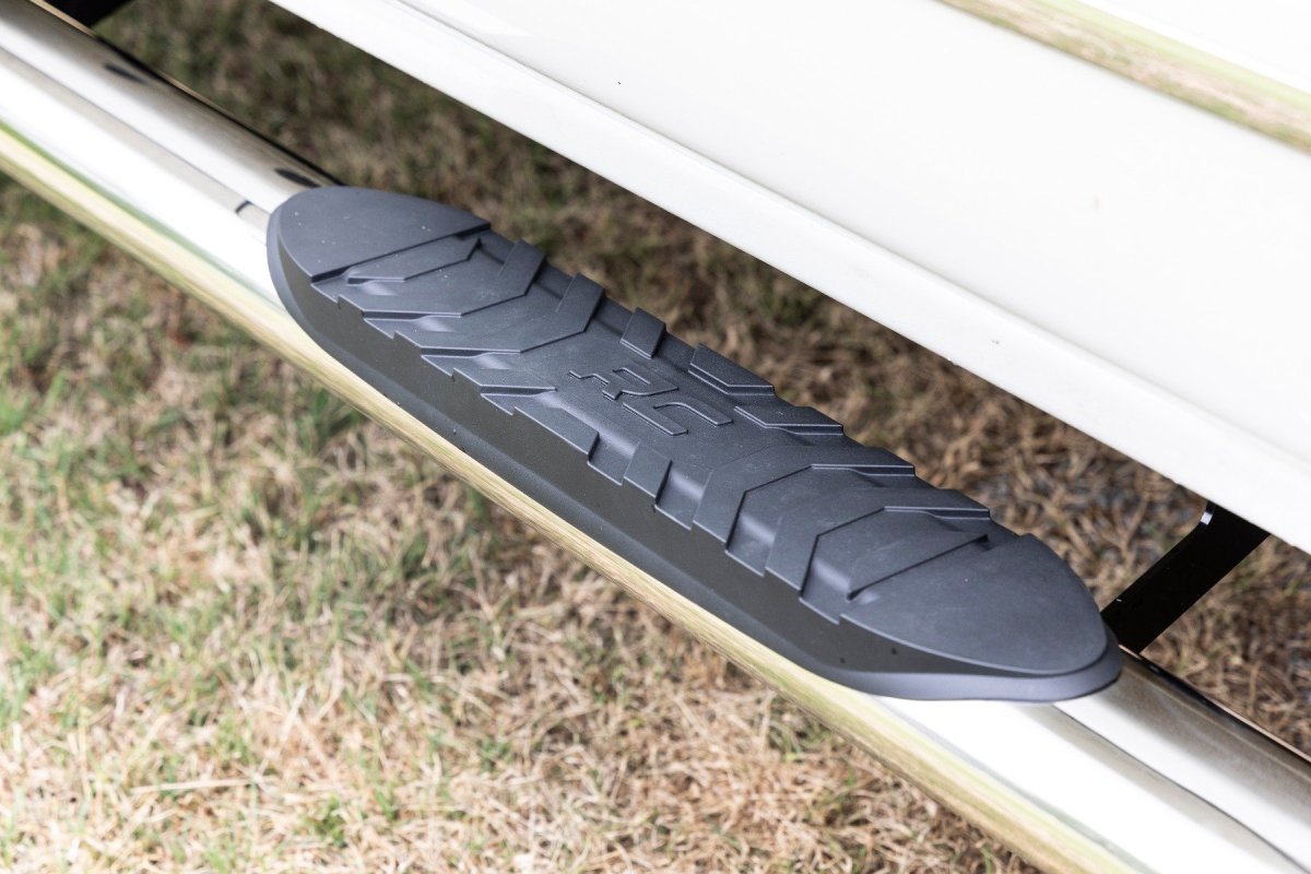 GMC Sierra 3500 HD Oval Nerf Steps - Rough Country - Crew Cab, DEF Tank - Stainless - '07-'19